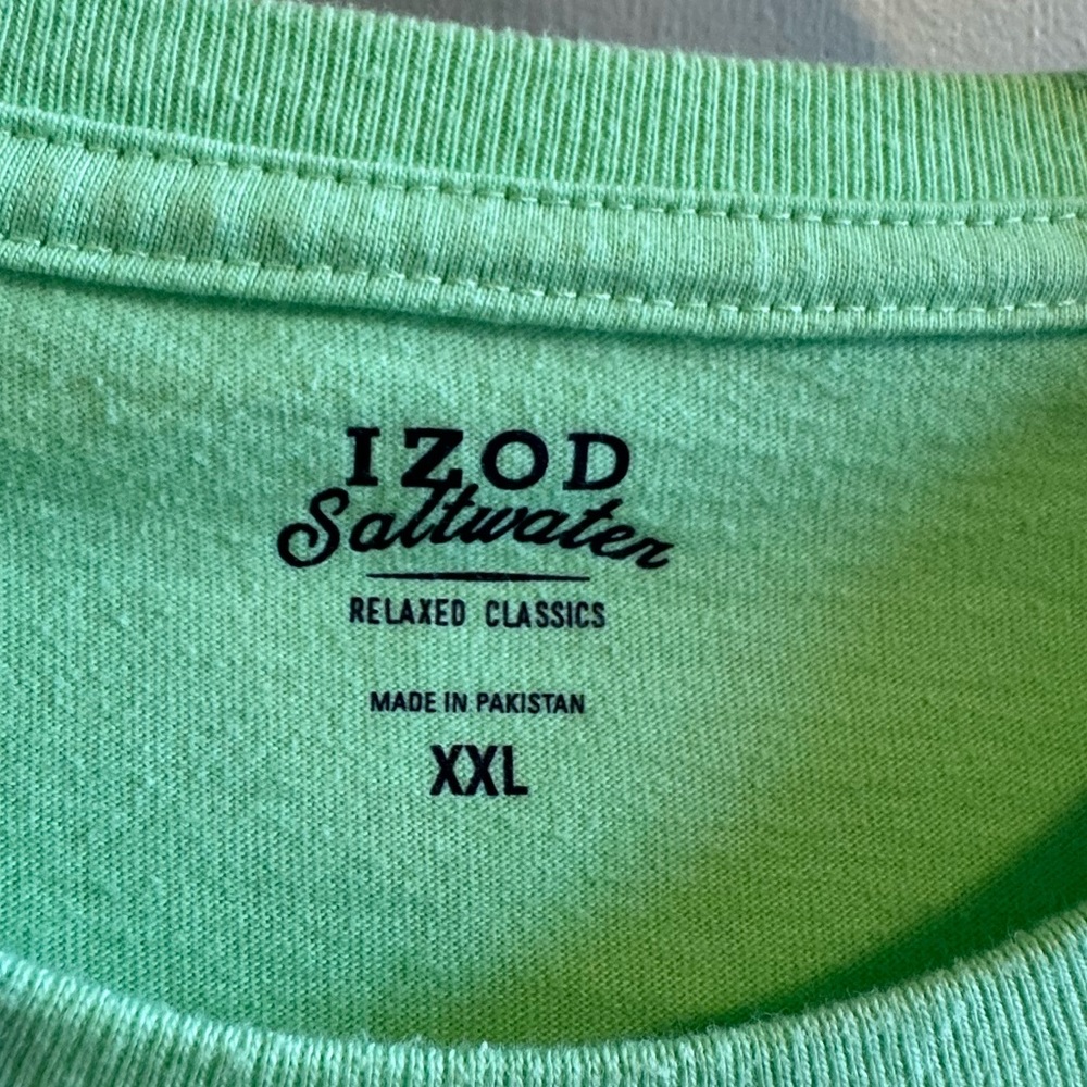 XXL Men”s Lime green Izod t-shirt